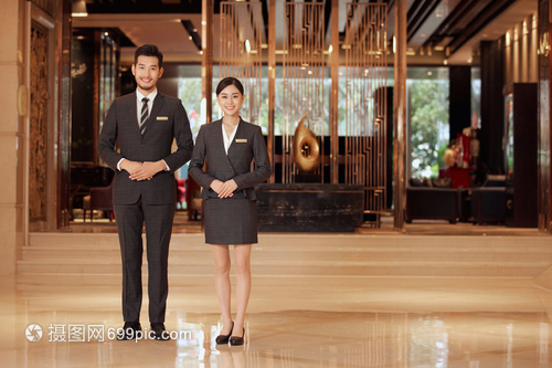 镜头中的服务艺术 豪华酒店专业人员的形象塑造